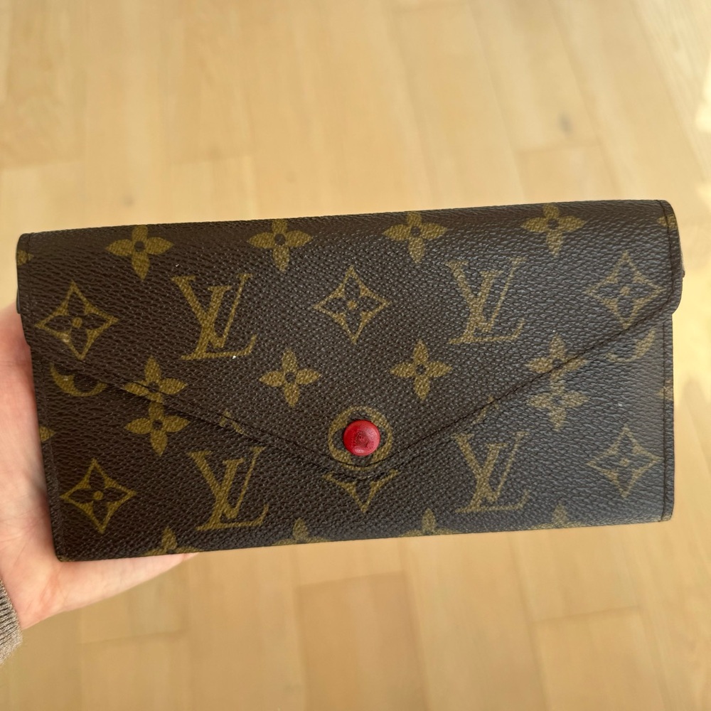 Louis Vuitton Sarah Wallet NM Monogram Canvas